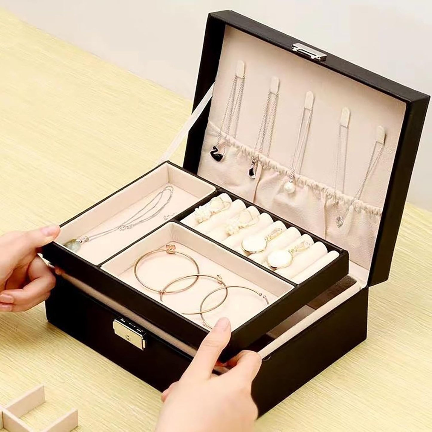 ✨ Luxury 2-Layer Jewelry Organizer – Stylish & Travel-Friendly ✨