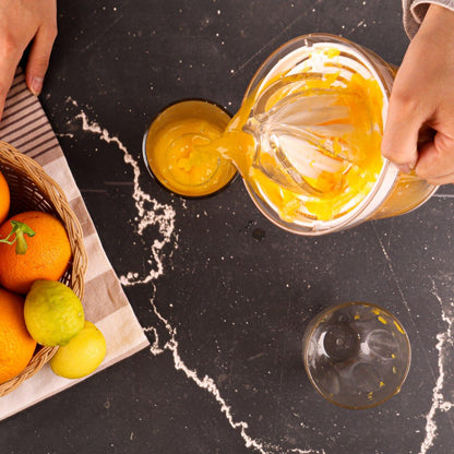 Mantual Acrylic Orange juicer,Orange Squeezer And Jug 2 IN 1-1 Piece